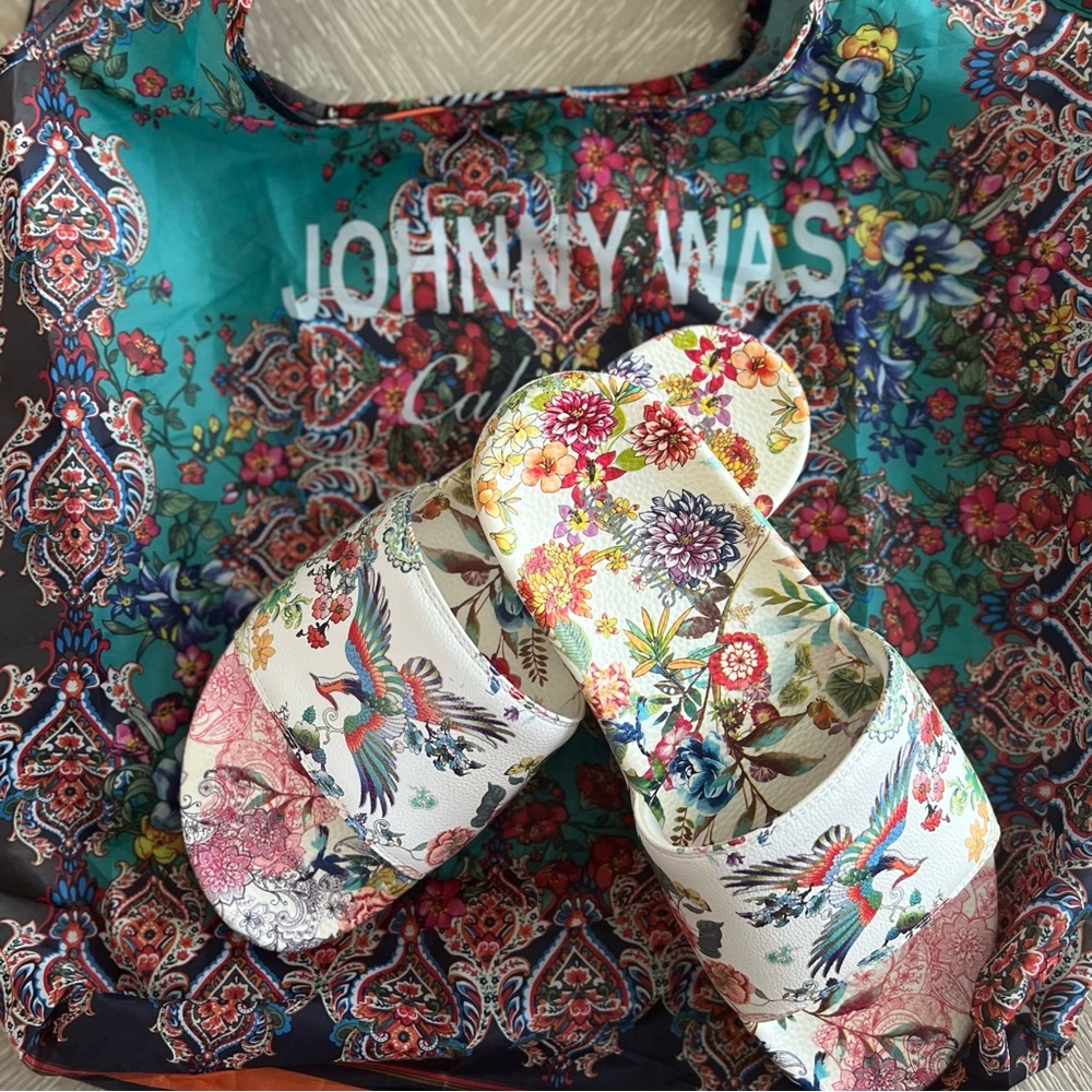 Johnny Was Floral Slides with Johnny Was Tote